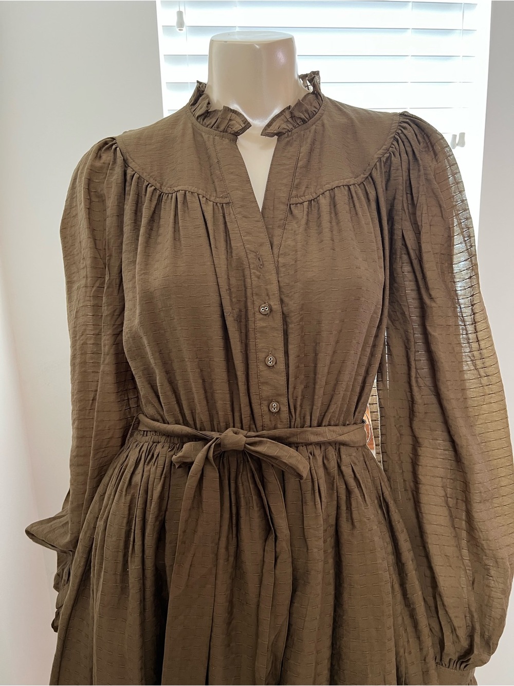 ❤️ En Saison Bree Olive mini dress. - Picture 4 of 13
